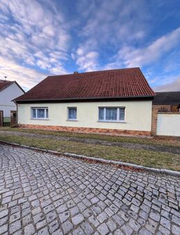 Einfamilienhaus + Nebengelass mit Potential zu verkaufen! - Am Mellensee