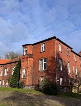 Historisches Herrenhaus Altenzaun an der Elbe zur Eigennutzung inkl. Vermietung - Hohenberg-Krusemark