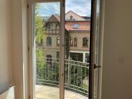 Einzeldenkmal: Dachgeschosswohnung mit 3 Zimmern und Balkon in ruhiger Lage im Waldstraßenviertel - Leipzig