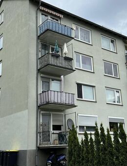 Kassel - Wehlheiden/Mitte: Tolle 3-ZKB-Wohnung 2. OG mit Süd-Balkon! - Kassel