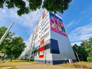 Hier geht`s hoch hinaus-ebenerdig der Sonne entgegen. - Magdeburg