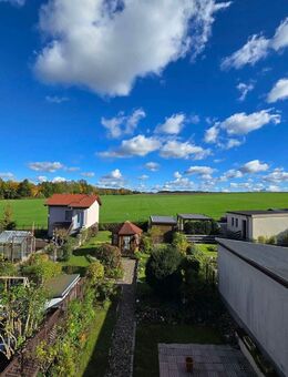 Wohnidyll mit Ausbaureserve und unverbauten Blick ins Grüne wartet in Pirna-Copitz auf Sie! - Pirna