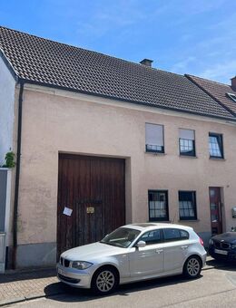 Schönes Einfamilienhaus in Oberhausen - Rheinhausen - Oberhausen-Rheinhausen