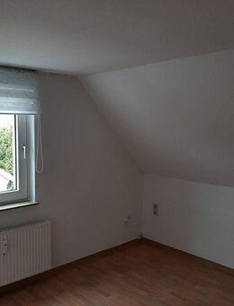 Günstige 2 Zimmer-Wohnung im Dachgeschoss nahe der Stadtmitte - Sulingen