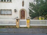 Berlin-Westend: Historische Villa für visionäre Liebhaber - stilvoll, charmant, voller Potenzial - Berlin