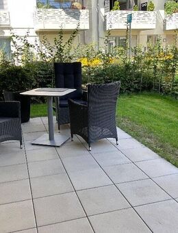 47122/54 Geräumige 2-Zimmer-Wohnung mit schöner Terrasse und kleinem Gartenstück - Düsseldorf