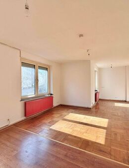 Großzügige & helle 2- bis 3-Zimmer-Erdgeschosswohnung mit Balkon in zentraler + bevorzugter Lage - Hannover