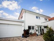 Bewusst & nachhaltig wohnen. Zwei Immobilien auf einen Streich! Ihre Stadtvilla und Miete aus ZFH - Muggensturm