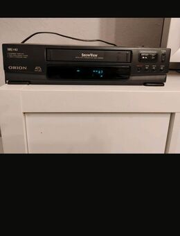 VHS Recorder mit VHS Kassetten - Goslar