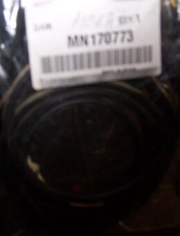 MN170773 Scheibengummi unten, Heckklappe Mitsubishi Colt Z30 - Hannover Vahrenwald-List
