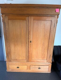 Antiker Schrank Eiche oder Nussbaum - Langenargen