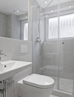 Erstbezug nach Sanierung! Große 2-Zimmer Wohnung mit Einbauküche in Lichterfelde! - Berlin