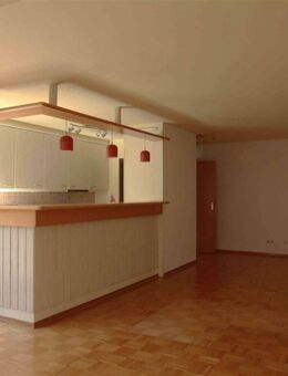 Tolle 3-Zimmer-Wohnung mit Sauna und Schwimmbad im schönen Flein - Flein