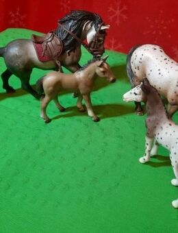 4 Schleich Pferde - Bernau (Berlin) Zentrum
