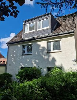 Mehrfamilienhaus mit 3 Wohnungen sowie ein Einfamilienhaus auf einem Grundstück in Groß-Borstel - Hamburg