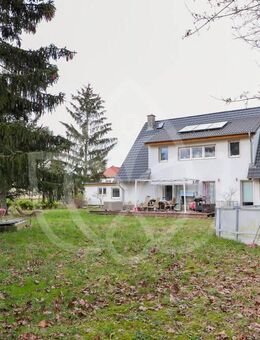 Niedrigenergiehaus (180 m²) mit offenem OG, flexiblem Raumkonzept und Südgarten - Zossen