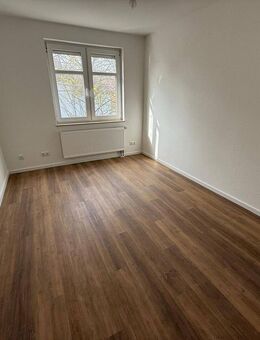 Sofort einziehen-frisch renovierte 2- Zimmer Wohnung - Niestetal