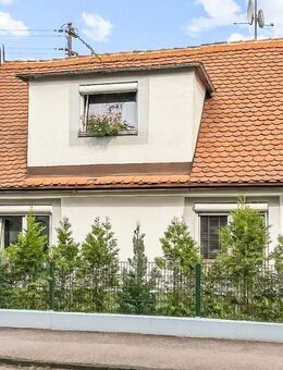 Schnuckeliges Einfamilienhaus mit ausgebautem Dachgeschoss in Augsburg-Kriegshaber - Augsburg