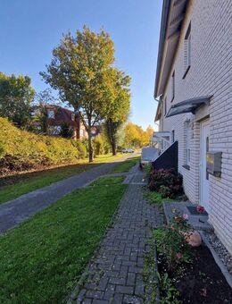 Weihnachten im neuen Heim - DHH in der Kernstadt - Sofort bezugsfähig - Kleiner, pflegeleichter Garten - Neustadt (Rübenberge)