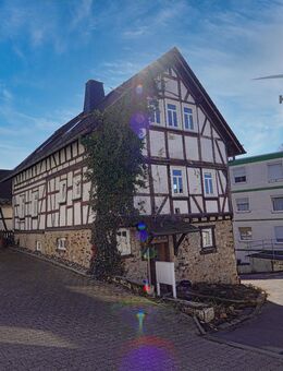 Historisches Eichenfachwerkhaus - Baubiologisch Renoviertes 3-Familienhaus mit Charme - Höhr-Grenzhausen