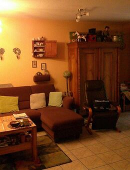 Großzügige 4-Zi-Whg mit Stellplatz Nähe Wiesengrund - Fürth