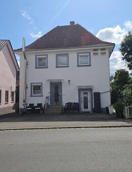 "Ein Häusle wie aus dem Bilderbuch". Erwachsen gewordenes Puppenhäusle in Neudingen/Donaueschingen - Donaueschingen