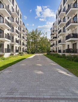 Komfort und Eleganz: Helle 3-Zimmer-Wohnung in Friedenau am Ring mit Balkon und Fahrstuhl - Berlin