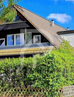 Neuer Preis! Gemütliche Dachgeschosswohnung mit Loggia im Stadtteil Jürgensby - Flensburg