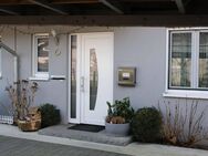 Stilvolle Doppelhaushälfte mit überdachter Sonnenterrasse & Garten in ruhiger Lage - Lehmrade