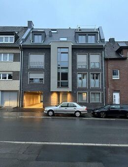 Neubau-Wohnung mit 4 Zimmern, Terrasse, Garten und 2 Bädern - Würselen