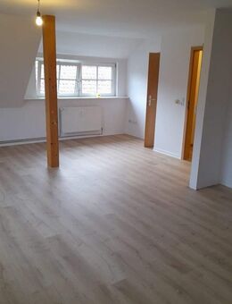 Attraktives Mehrfamilienhaus mit vier Wohneinheiten und Ladenlokal - solide Kapitalanlage - Ballmoos