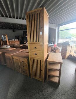 Hochschrank aus massivem recyceltem Teakholz Massivholz Holz Badmöbel Badezimmer - Duisburg