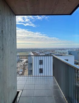Helle 3-Zimmer-Wohnung im obersten Geschoss mit Weitblick (April 2026) - Berlin