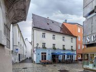 Traditionsreiches Wohn- und Geschäftshaus mit Gewerbeanteil und individuellem Charme in 1A Lage - Regensburg