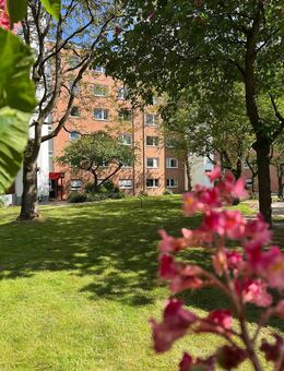 RESERVIERT - Gepflegte 2-Zimmer Eigentumswohnung | West-Loggia | 2.OG | 2 Stellplätze - Hamburg