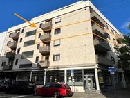 Zentrales Wohnen im Herzen der City! Schöne 4-Zimmer Wohnung mit 3 Balkonen u. 3 Duplex-Stellplätzen - Karlsruhe