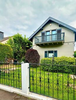 Freistehendes Einfamilienhaus mit Garage, Stellplatz & großem Garten - Ihr neues Wohlfühl-Zuhause! - Wuppertal