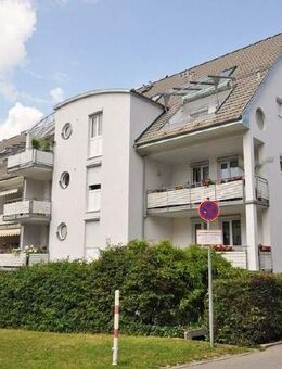 ZU FUSS IN 3 GEHMINUTEN AUF DEN MARIENPLATZ: 3-ZIMMER-STADTWOHNUNG MT GARTENANTEIL - Ravensburg