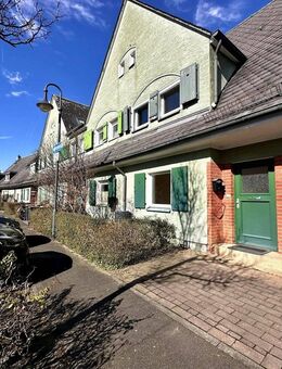 Historisches Reihenhaus auf Erbpachtgrundstück in familienfreundlicher Lage - Frankfurt (Main)