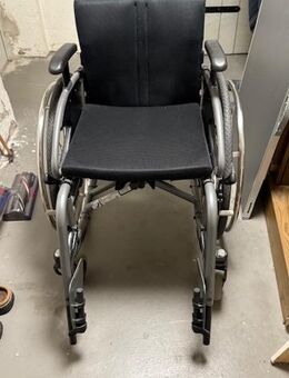Biete Rollstuhl Modell2.370 Smart S - Leverkusen