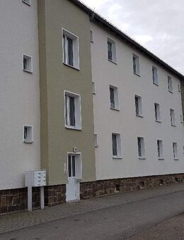 3-Raum Wohnung mit Balkon - Halsbrücke