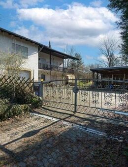 Haus mit großem Grundstück in 67821 Oberndorf - Oberndorf (Rheinland-Pfalz)