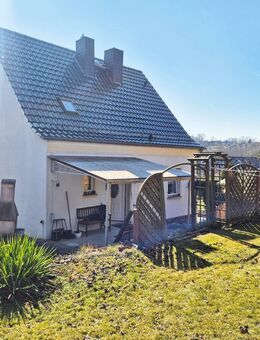 Einfamilienhaus mit Garage in beliebter Wohnlage von Waldheim - Waldheim