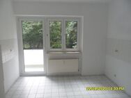 Schöne 1-Raum Single-Wohnung mit Balkon und großem grünen Innenhof im Herzen des Kassberg - Chemnitz