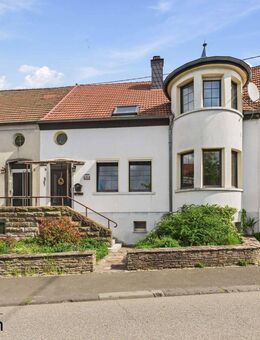 Wiebelskirchen: Ein-/Zweifamilienhaus mit Garten und Garage - Neunkirchen (Saarland)