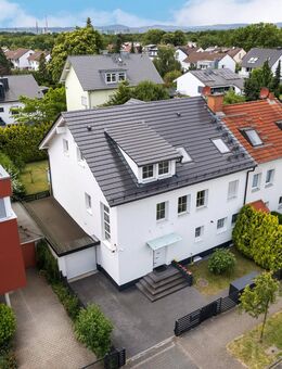 LUXURIÖSES ANWESEN der Extraklasse am Waldrand - 345qm Highend Gartenparadies - Frankfurt (Main)
