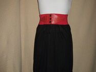 NEU * Hippie- Style * Spitzen Loch- Stickerei * Stufen * High Waist * Rock "la petite francise" Gr. 36- 40/ S- M * schwarz * Gothic * - Riedlingen