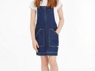 Tommy Hilfiger Latzkleid DENIM DUNGAREE DRESS mit offenem Saum