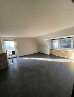 Gut geschnittene 3-Zimmer-DG-Wohnung in zentraler Lage von Bottrop-Kirchhellen - Bottrop