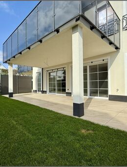 Schöner Wohnen in Bad Waldliesborn: Tolle Neubauwohnung mit Gartenanteil - Lippstadt
